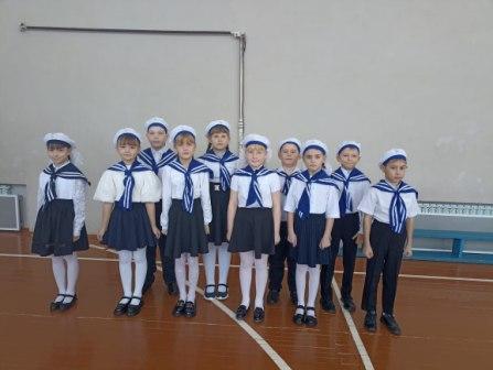 Конкурс "Смотр песни и строя".
